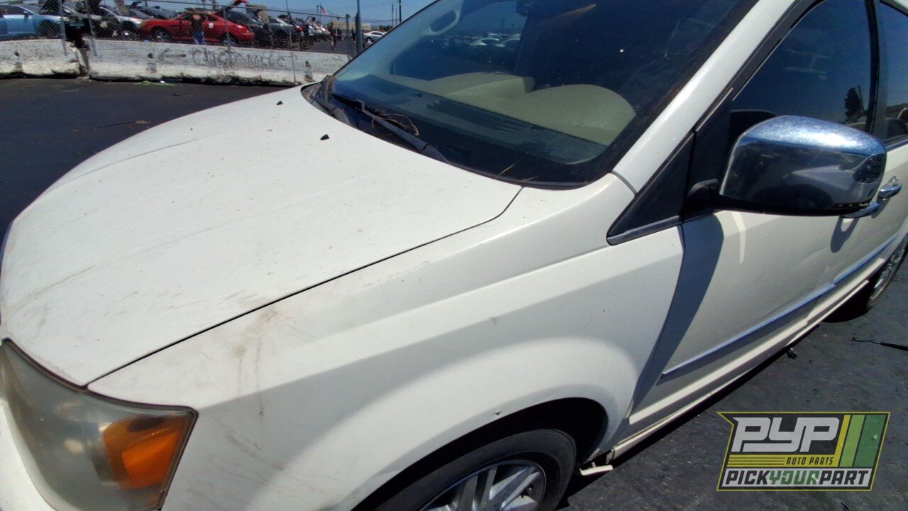 Photo of 2008 Chrysler Town & Country