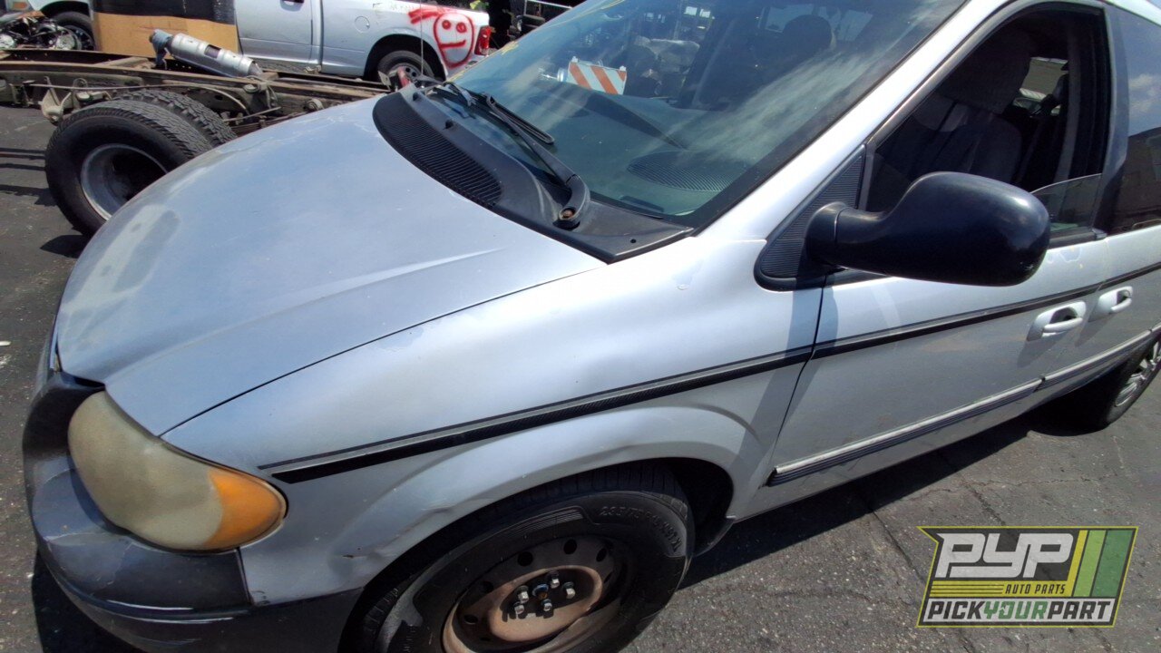 Photo of 2005 Chrysler Town & Country