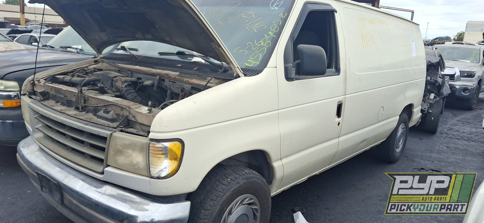 Photo of 1995 Ford E-150 Econoline