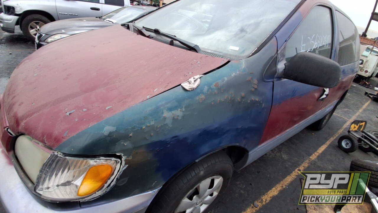 Photo of 2001 Toyota Sienna
