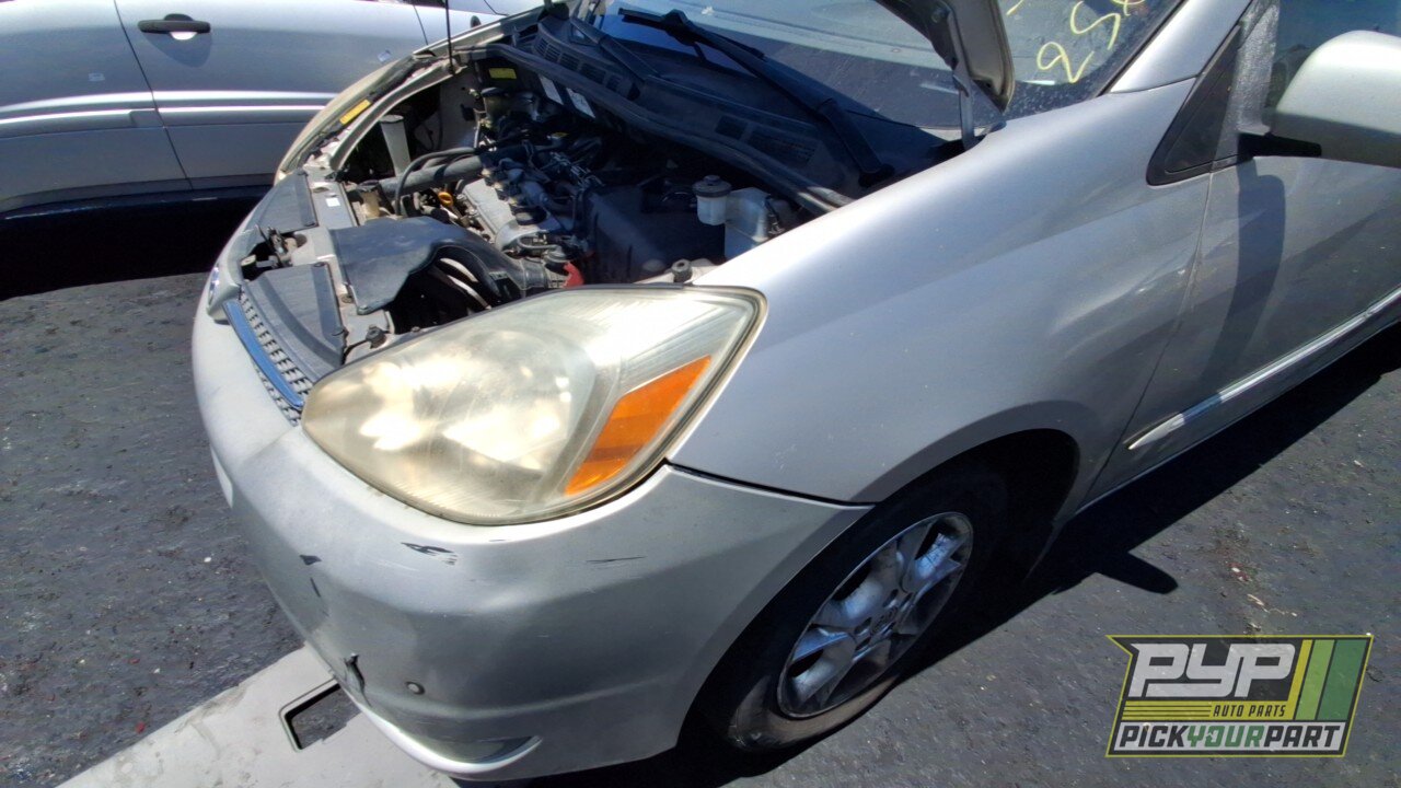 Photo of 2005 Toyota Sienna