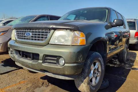 Photo of 2004 Ford Explorer
