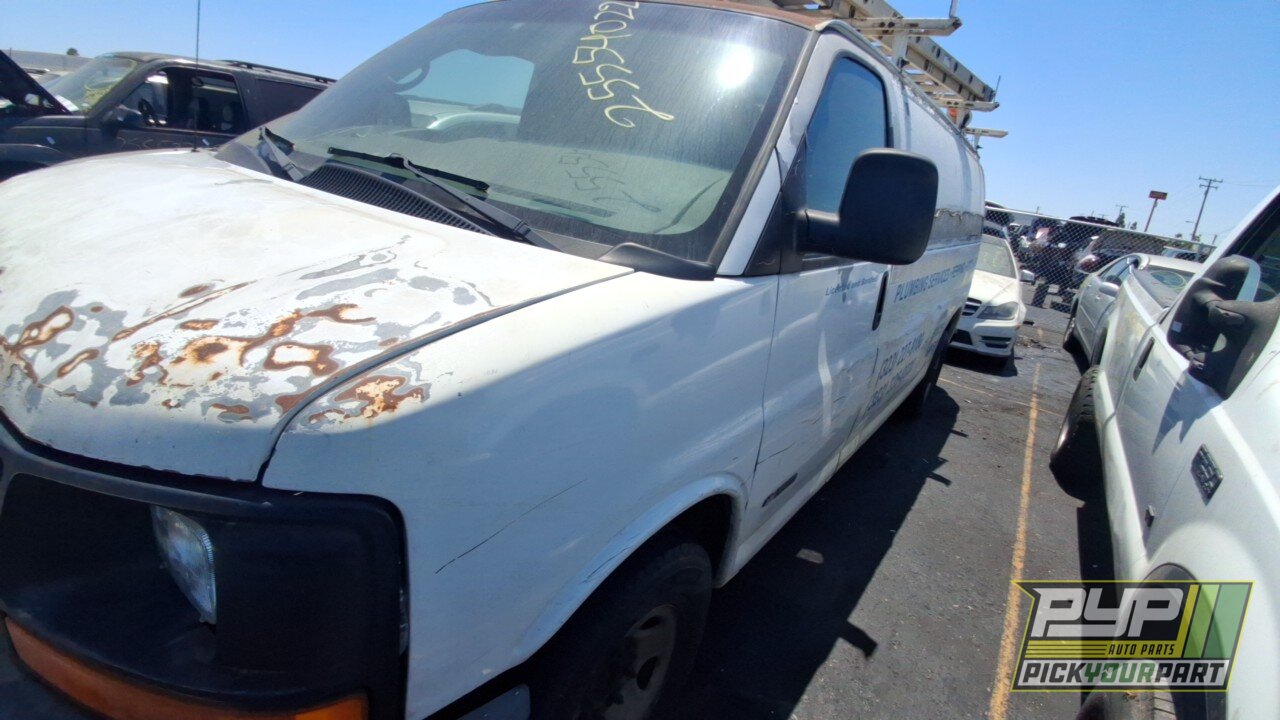 Photo of 2004 Chevrolet Express 3500