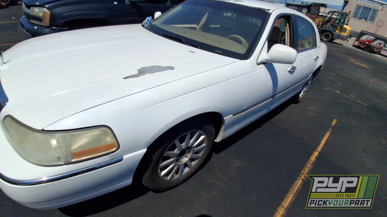 Photo of 2006 Lincoln Town Car