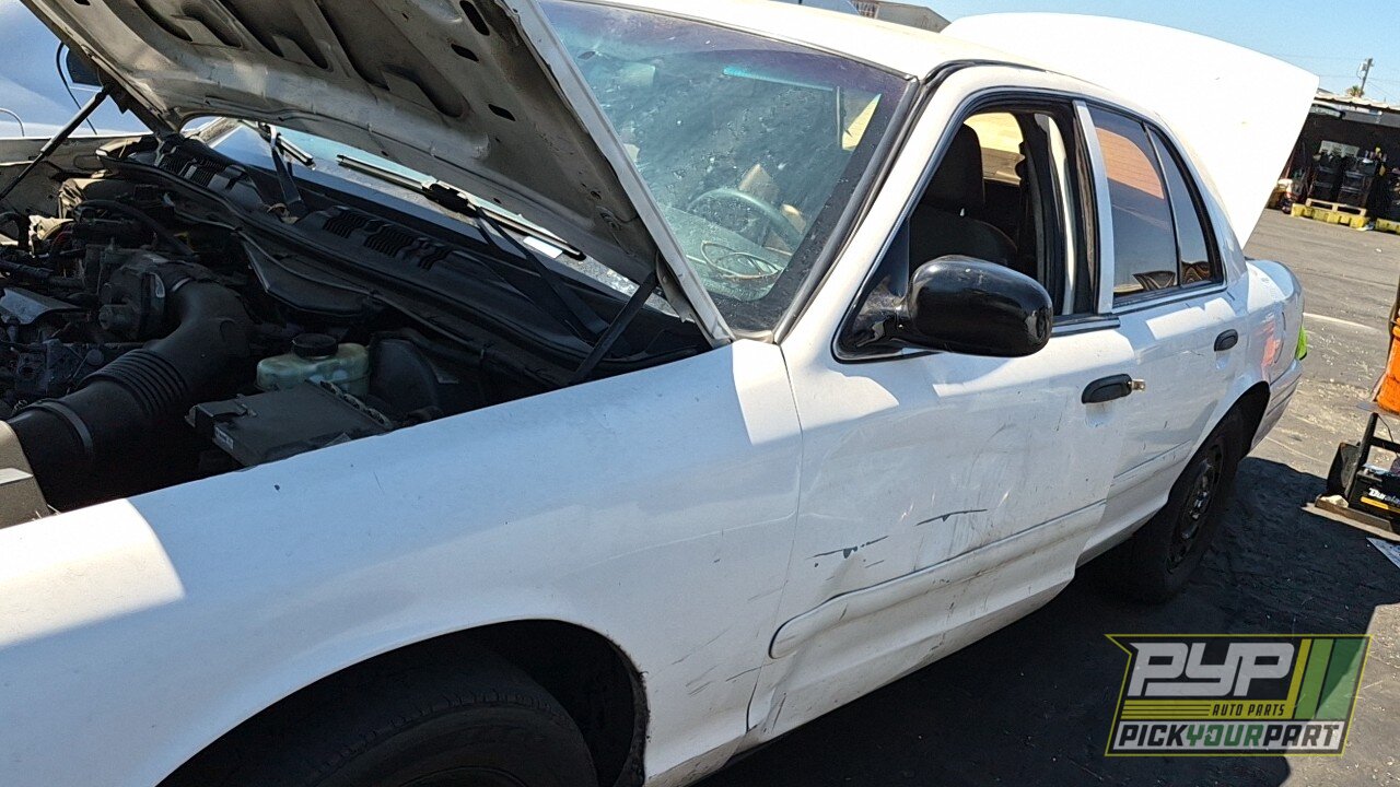 Photo of 2005 Ford Crown Victoria