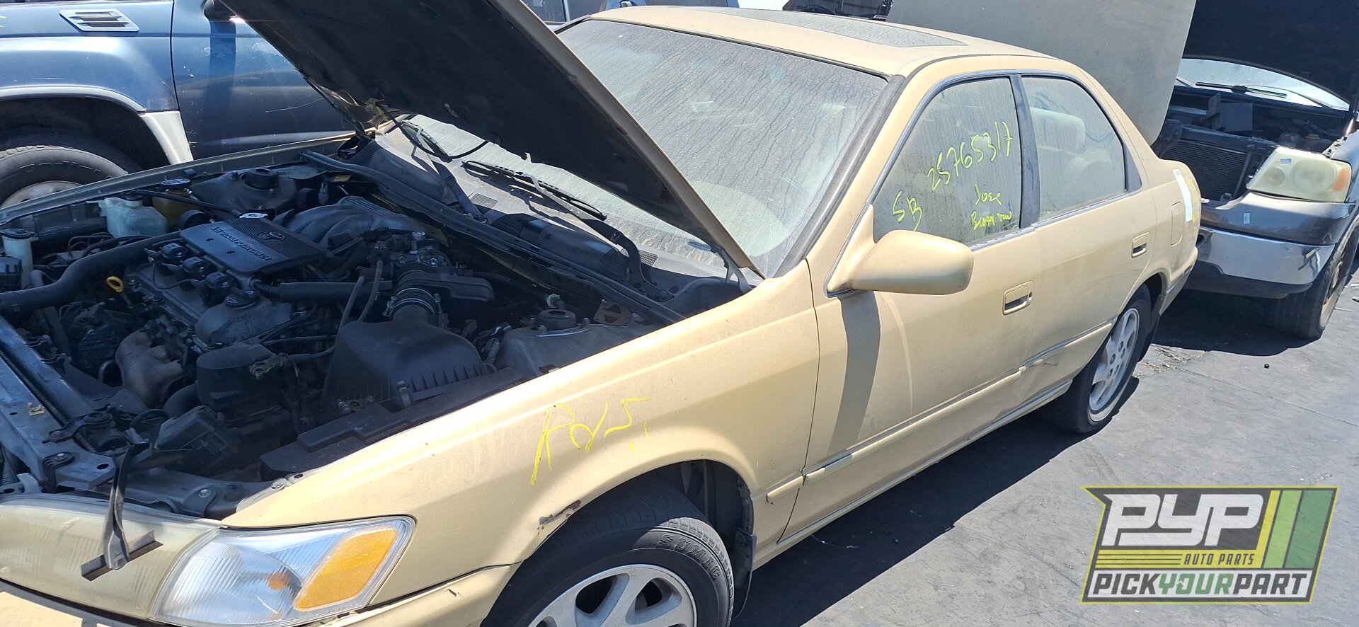 Photo of 1999 Toyota Camry
