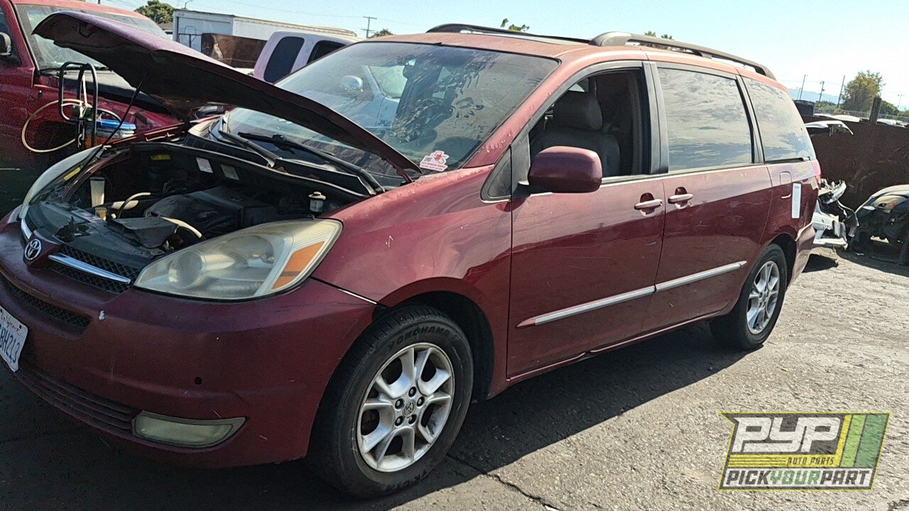 Photo of 2005 Toyota Sienna