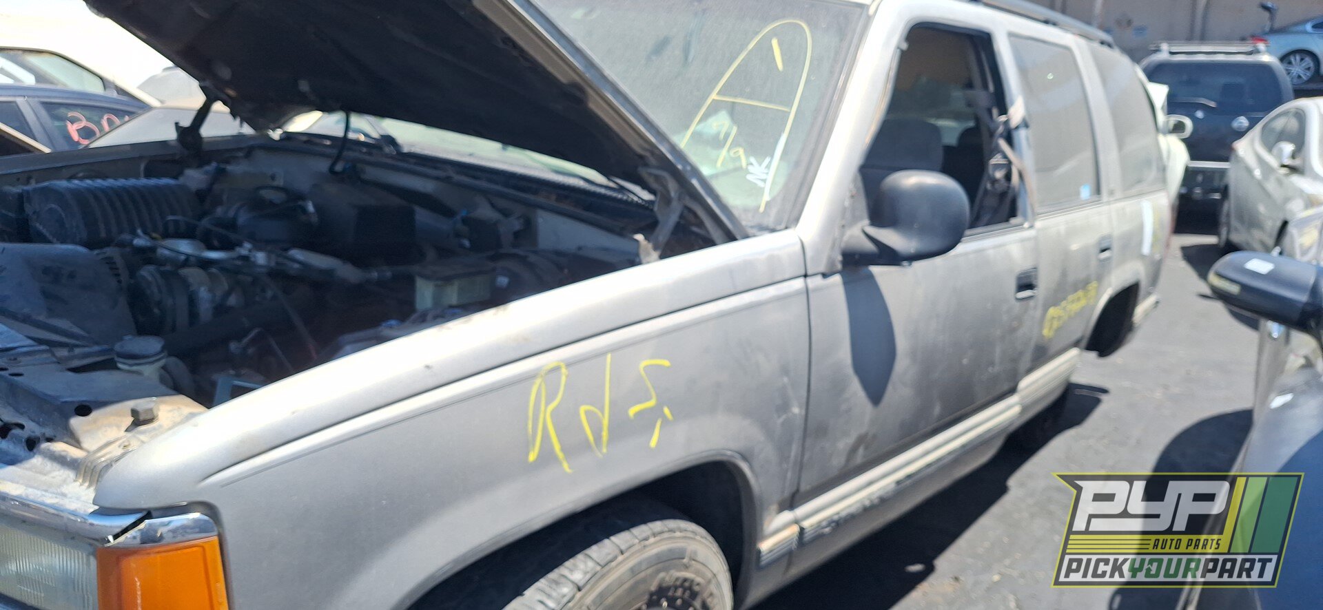Photo of 1999 Chevrolet Tahoe
