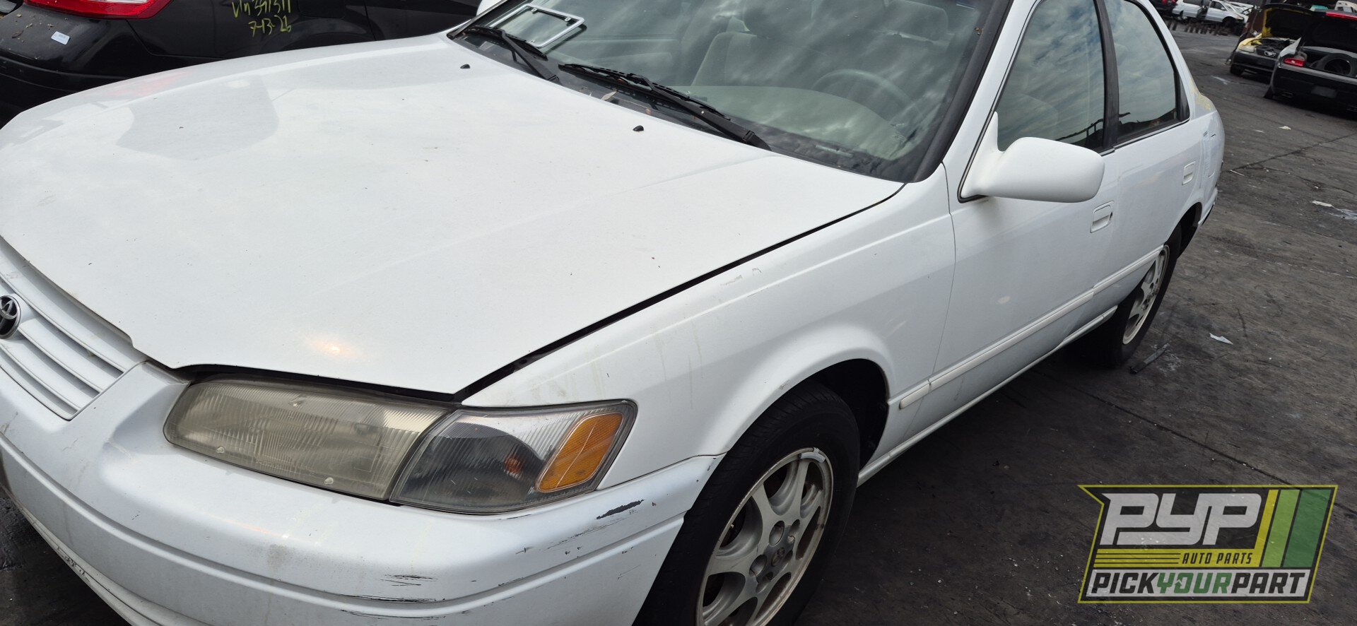 Photo of 1998 Toyota Camry