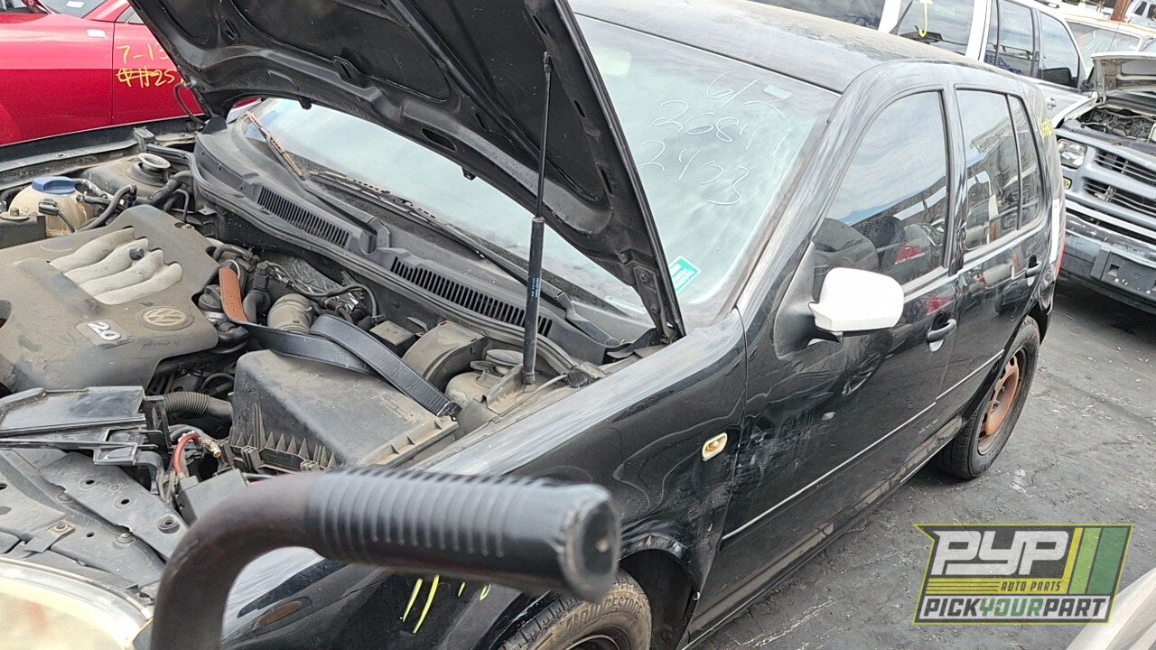 Photo of 2004 Volkswagen Golf