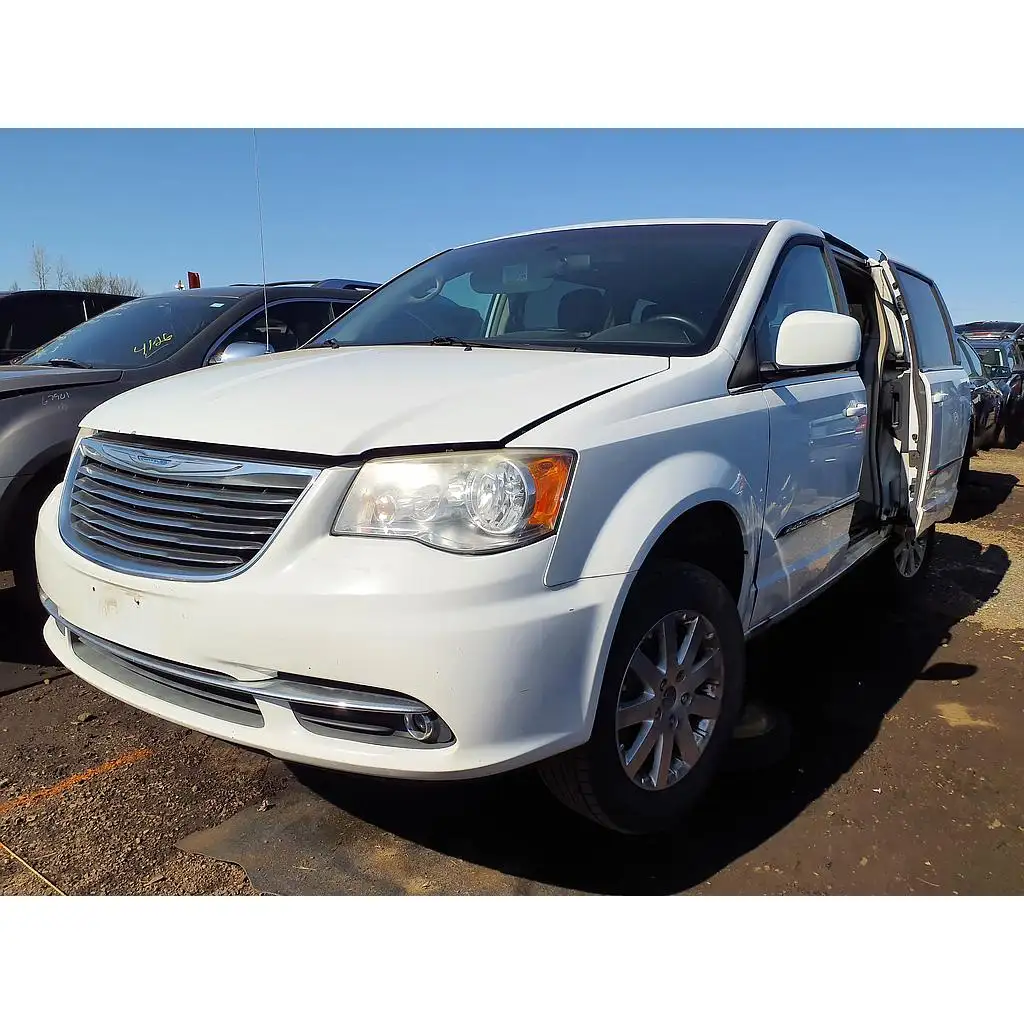 Photo of 2014 Chrysler Town & Country