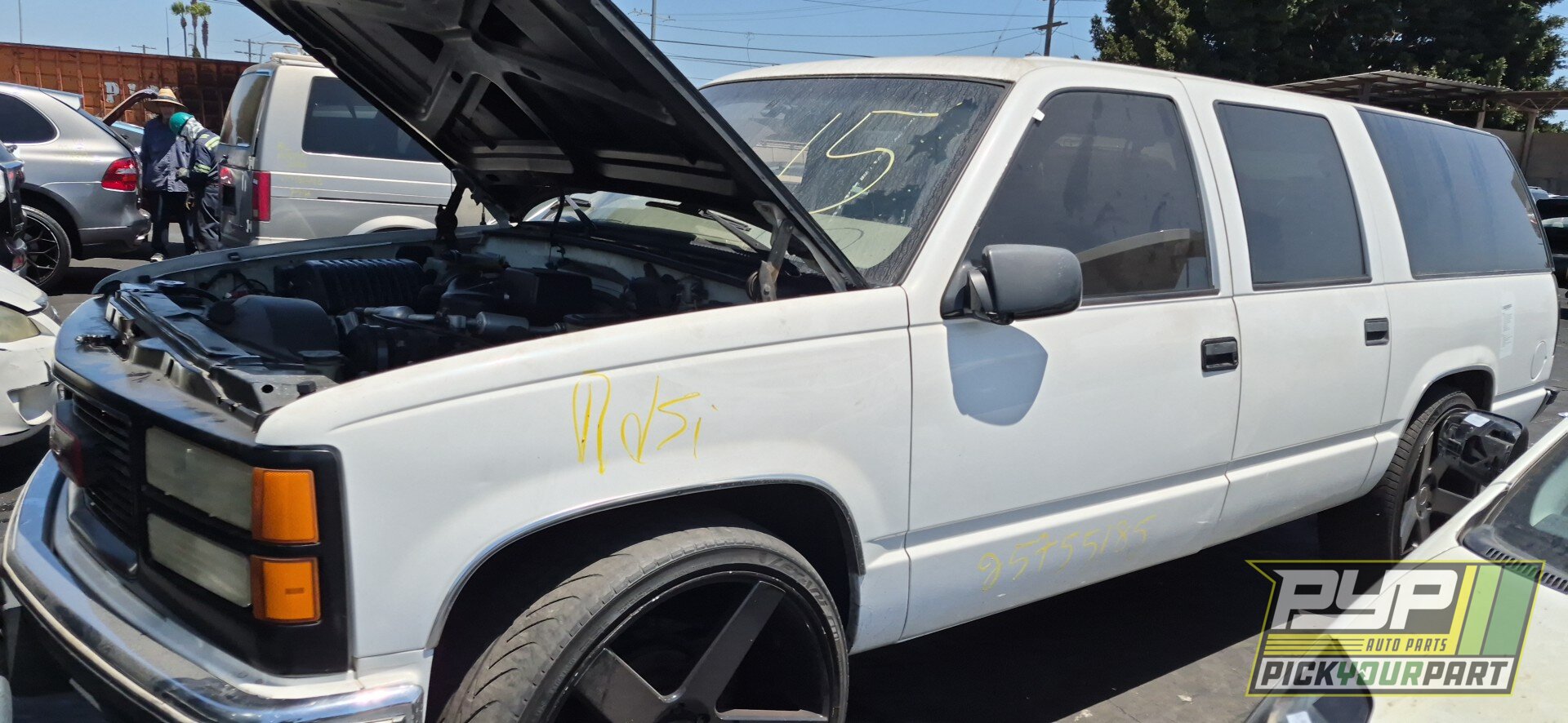 Photo of 1999 Chevrolet K1500 Suburban