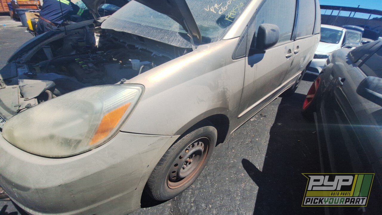 Photo of 2005 Toyota Sienna