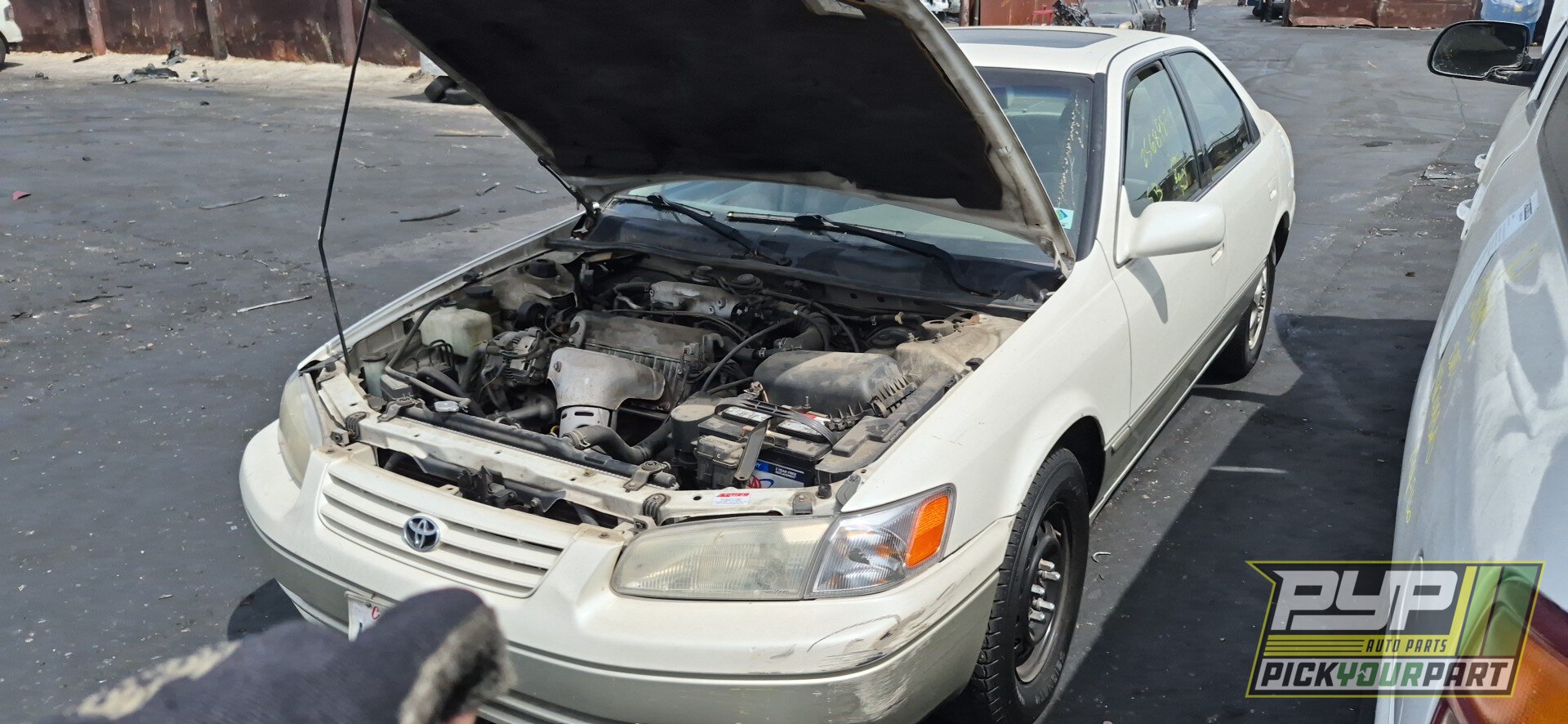 Photo of 1999 Toyota Camry