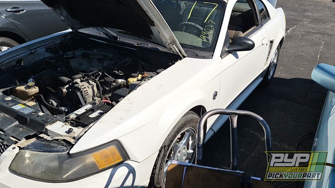 Photo of 2004 Ford Mustang