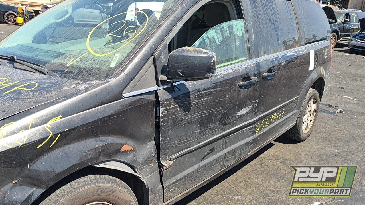 Photo of 2008 Chrysler Town & Country