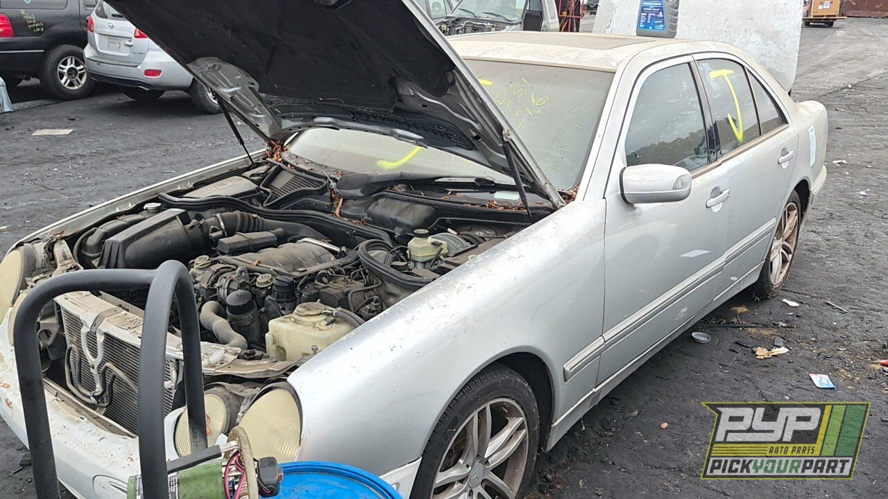 Photo of 2001 Mercedes-Benz E320