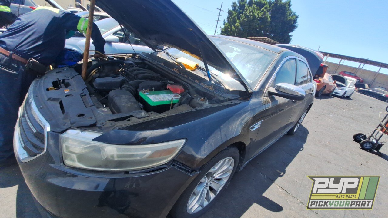 Photo of 2013 Ford Taurus