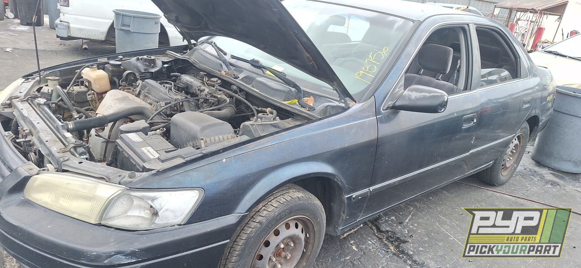Photo of 1998 Toyota Camry