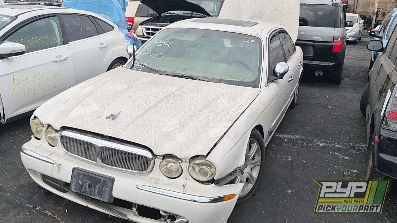 Photo of 2004 Jaguar Vanden Plas