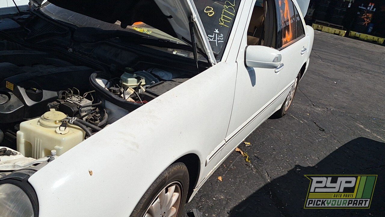 Photo of 2001 Mercedes-Benz E320