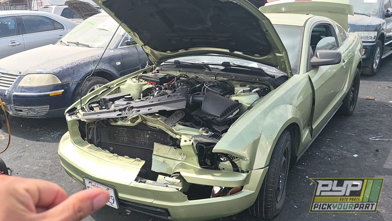 Photo of 2005 Ford Mustang