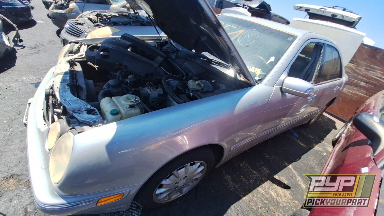 Photo of 2000 Mercedes-Benz E320