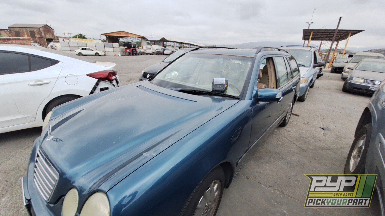 Photo of 2001 Mercedes-Benz E320