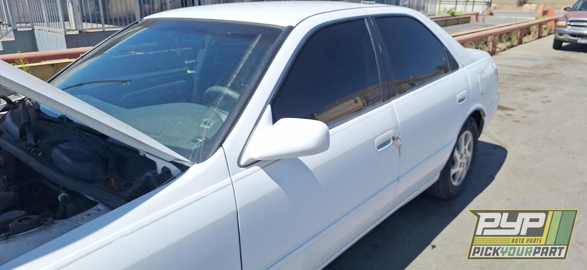 Photo of 1999 Toyota Camry