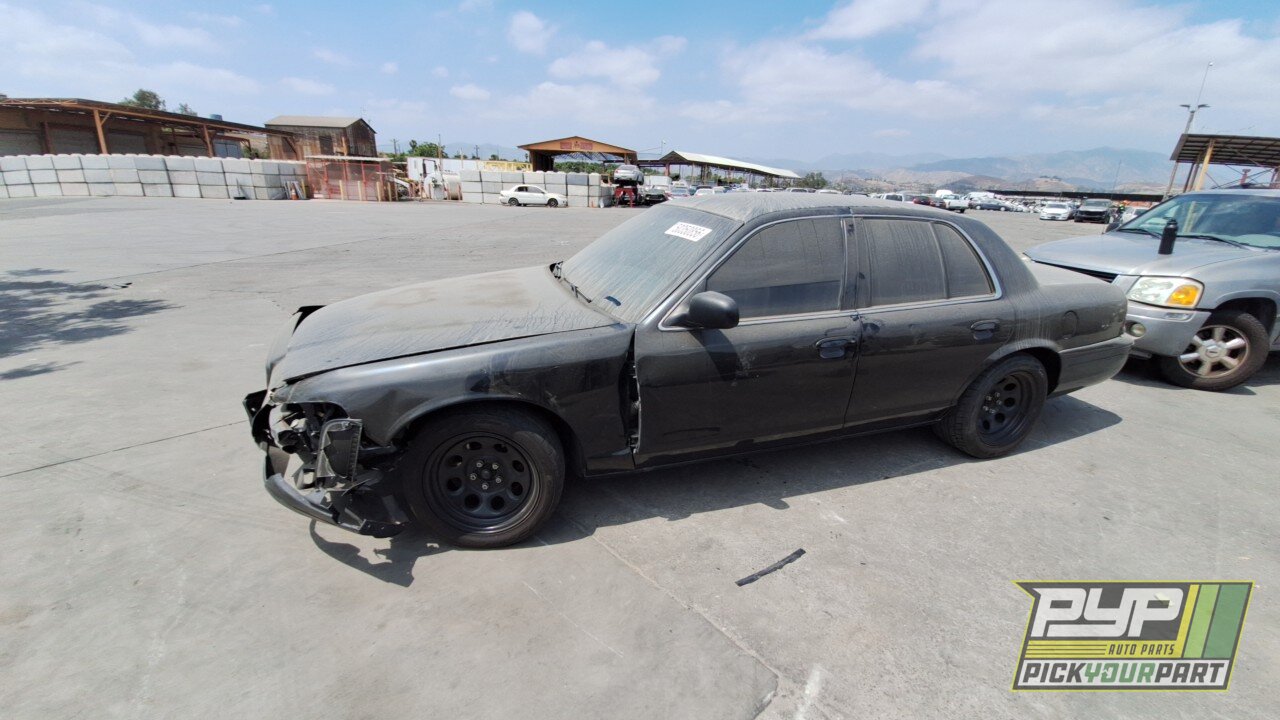 Photo of 2002 Ford Crown Victoria
