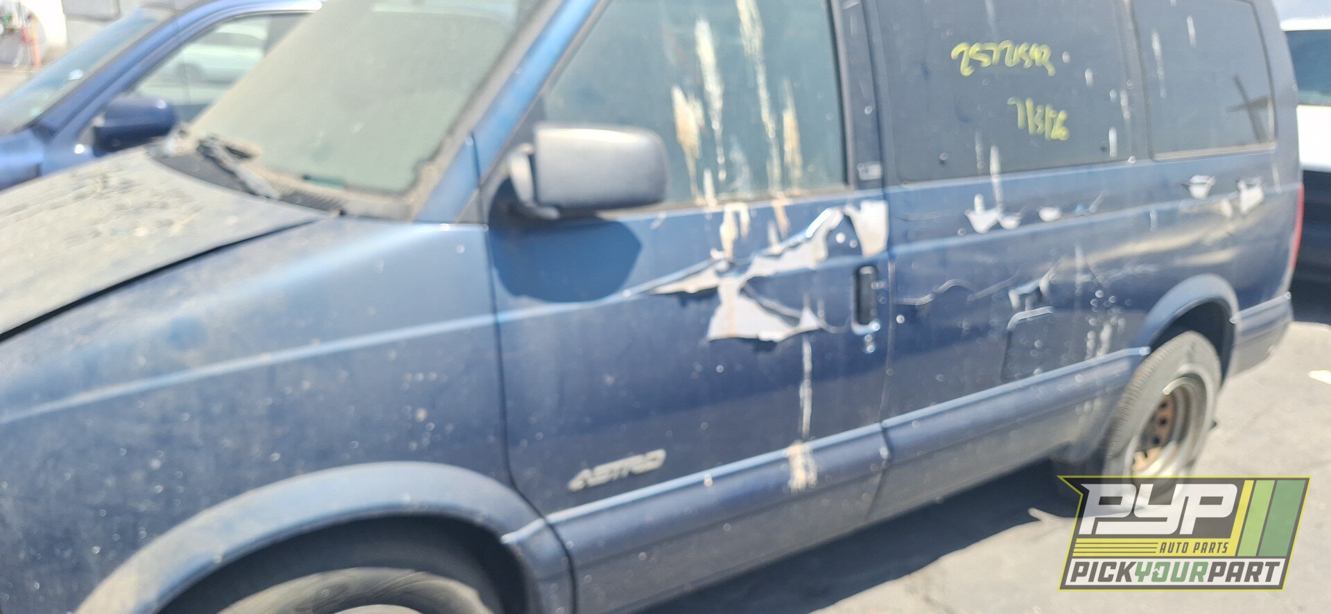 Photo of 1998 Chevrolet Astro