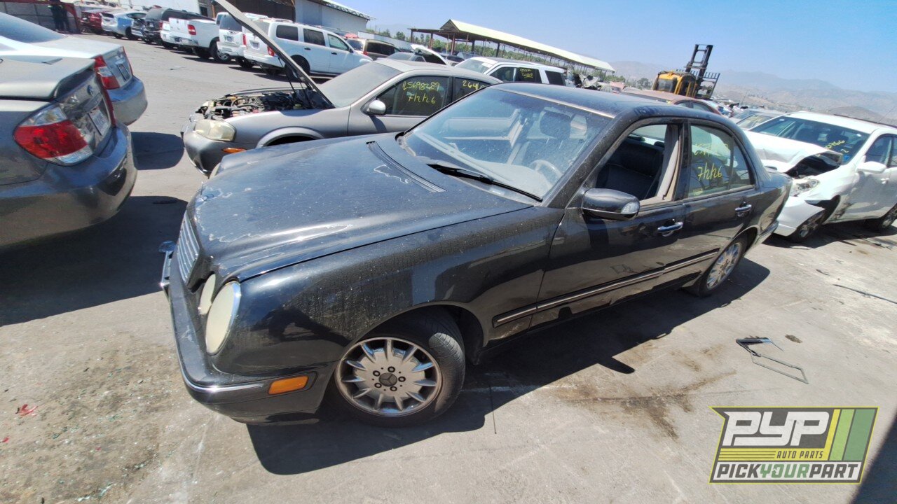 Photo of 2000 Mercedes-Benz E320