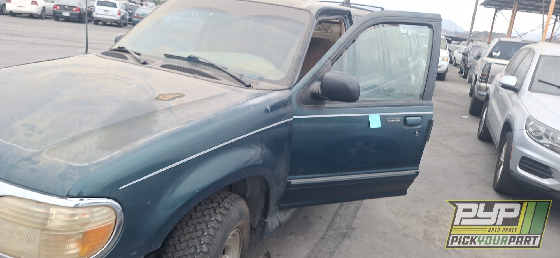Photo of 1995 Ford Explorer