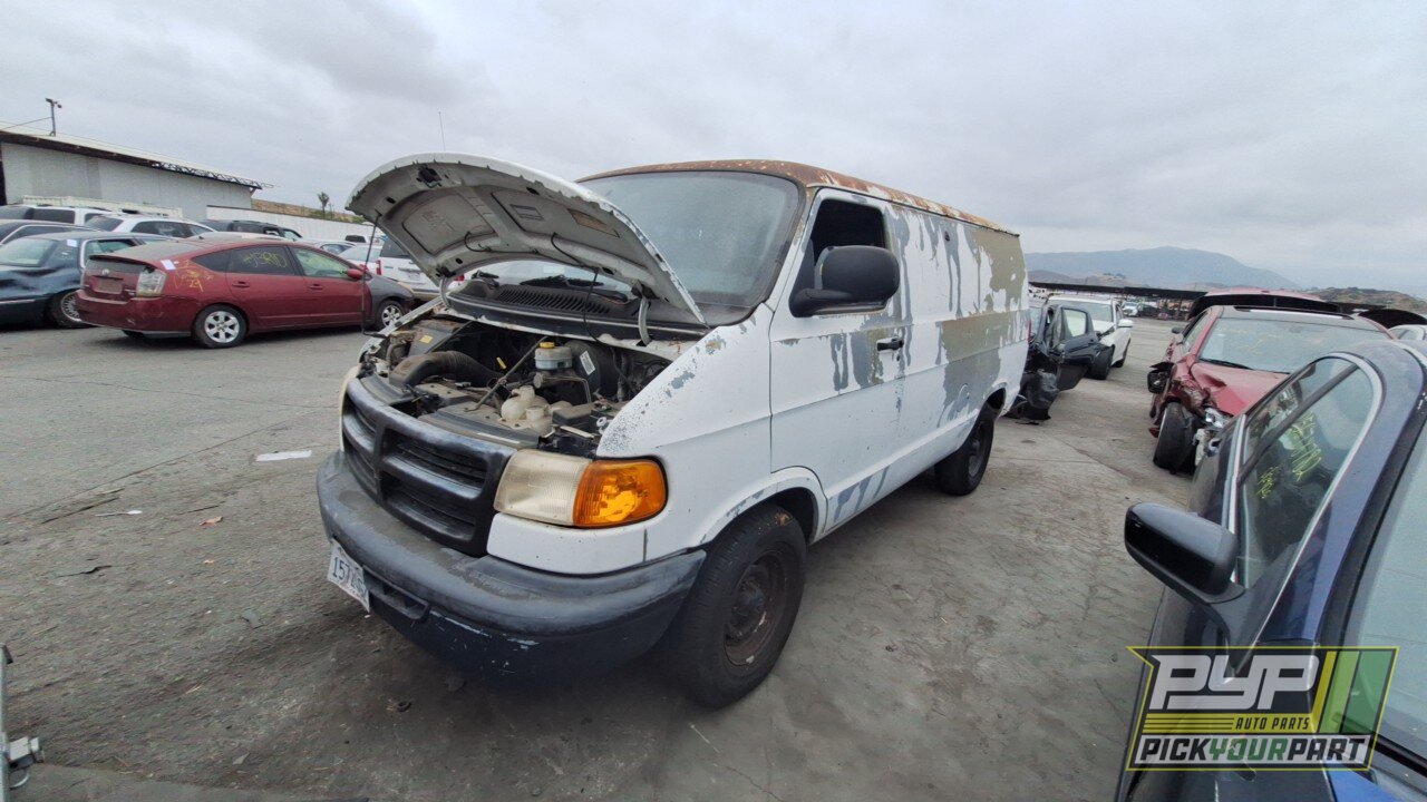 Photo of 2000 Dodge Ram 1500 Van