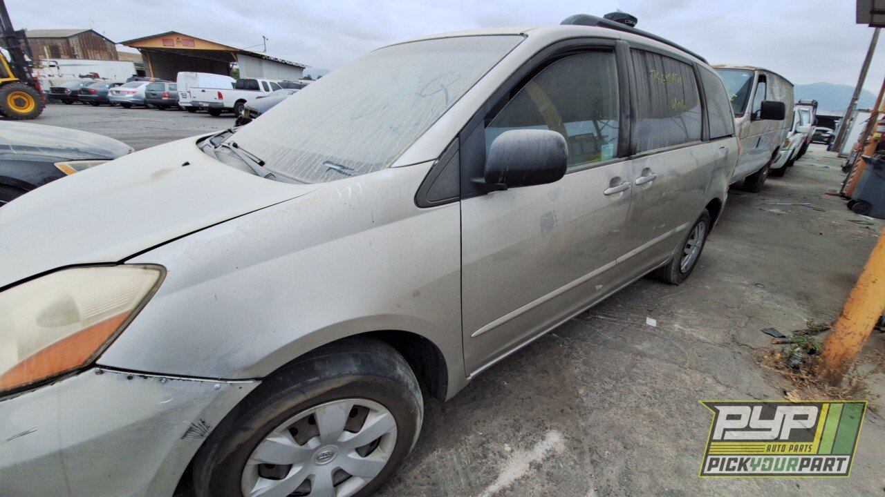 Photo of 2008 Toyota Sienna