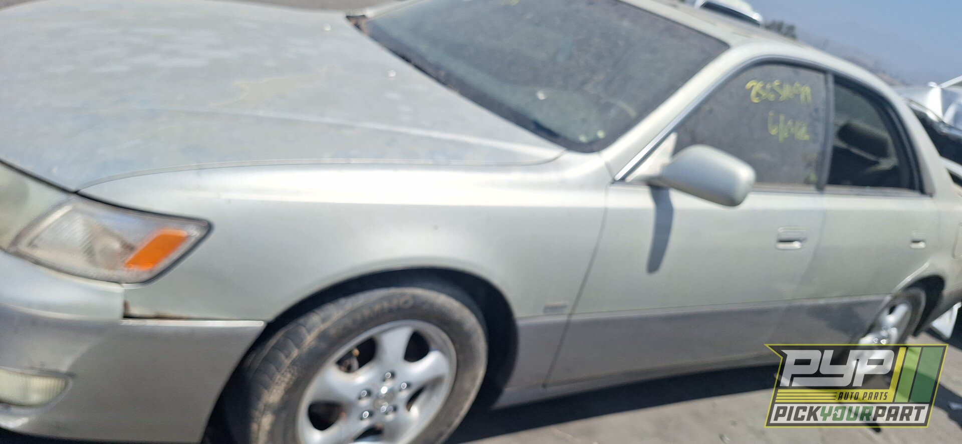 Photo of 1999 Lexus Es300