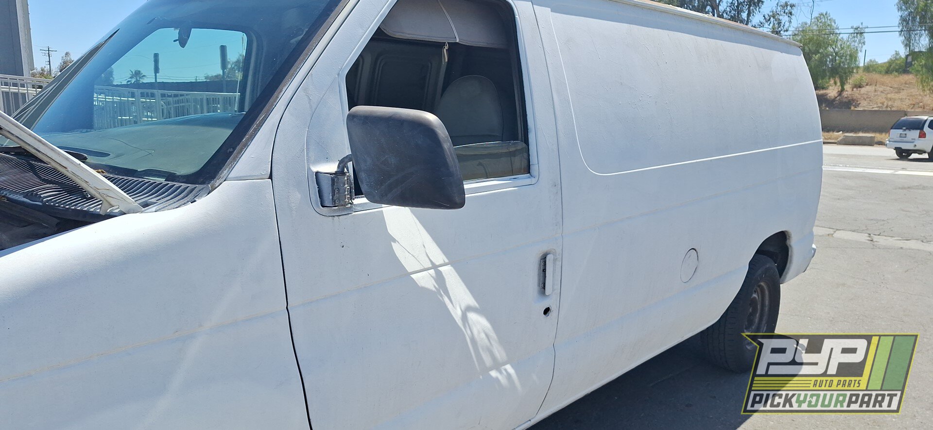 Photo of 1997 Ford E-150 Econoline