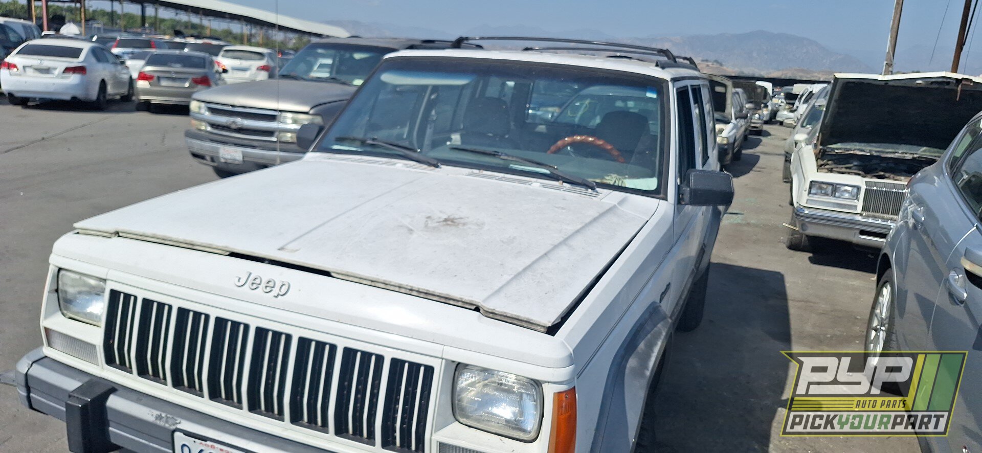 Photo of 1995 Jeep Cherokee