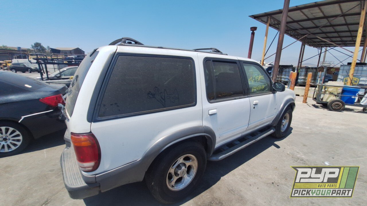 Photo of 2000 Ford Explorer