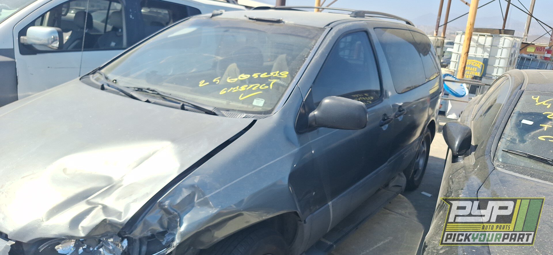 Photo of 1998 Toyota Sienna