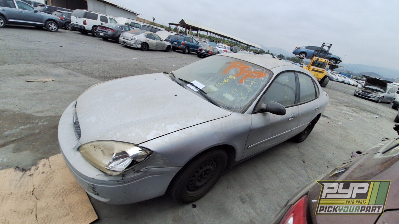 Photo of 2005 Ford Taurus