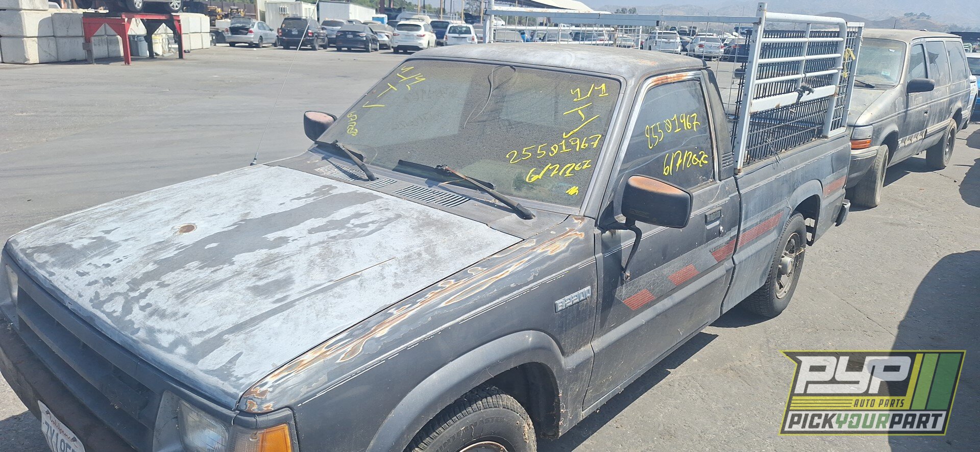 Photo of 1989 Mazda B2200