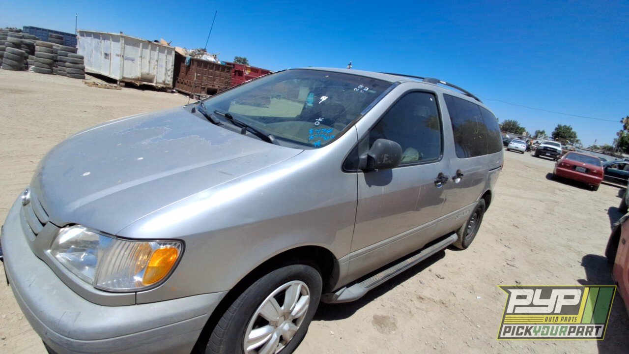 Photo of 2002 Toyota Sienna