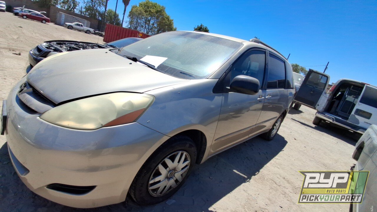 Photo of 2006 Toyota Sienna