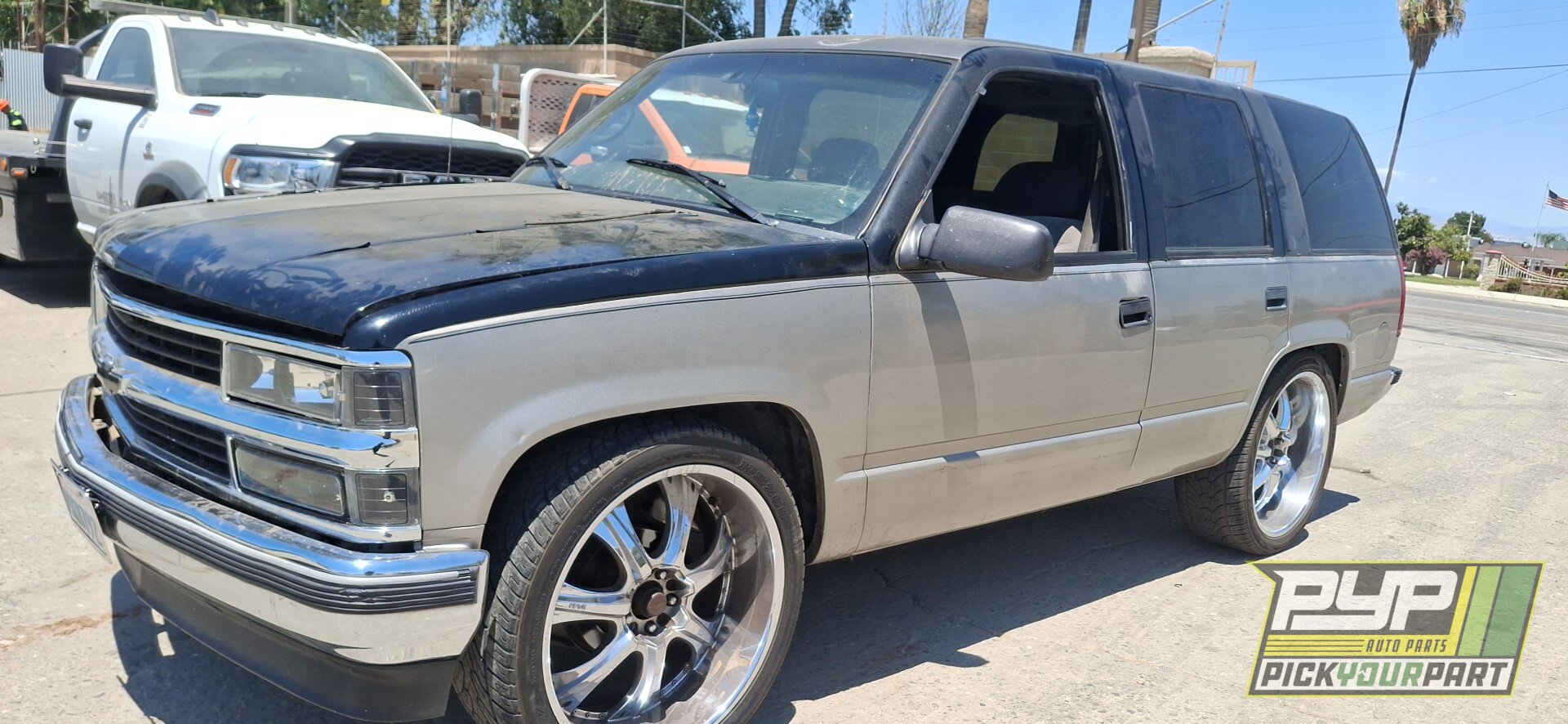 Photo of 1999 Chevrolet Tahoe