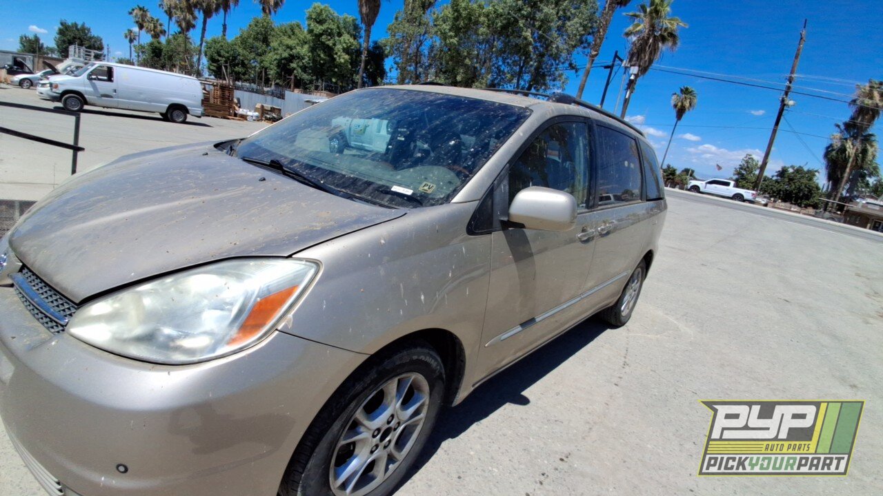 Photo of 2005 Toyota Sienna