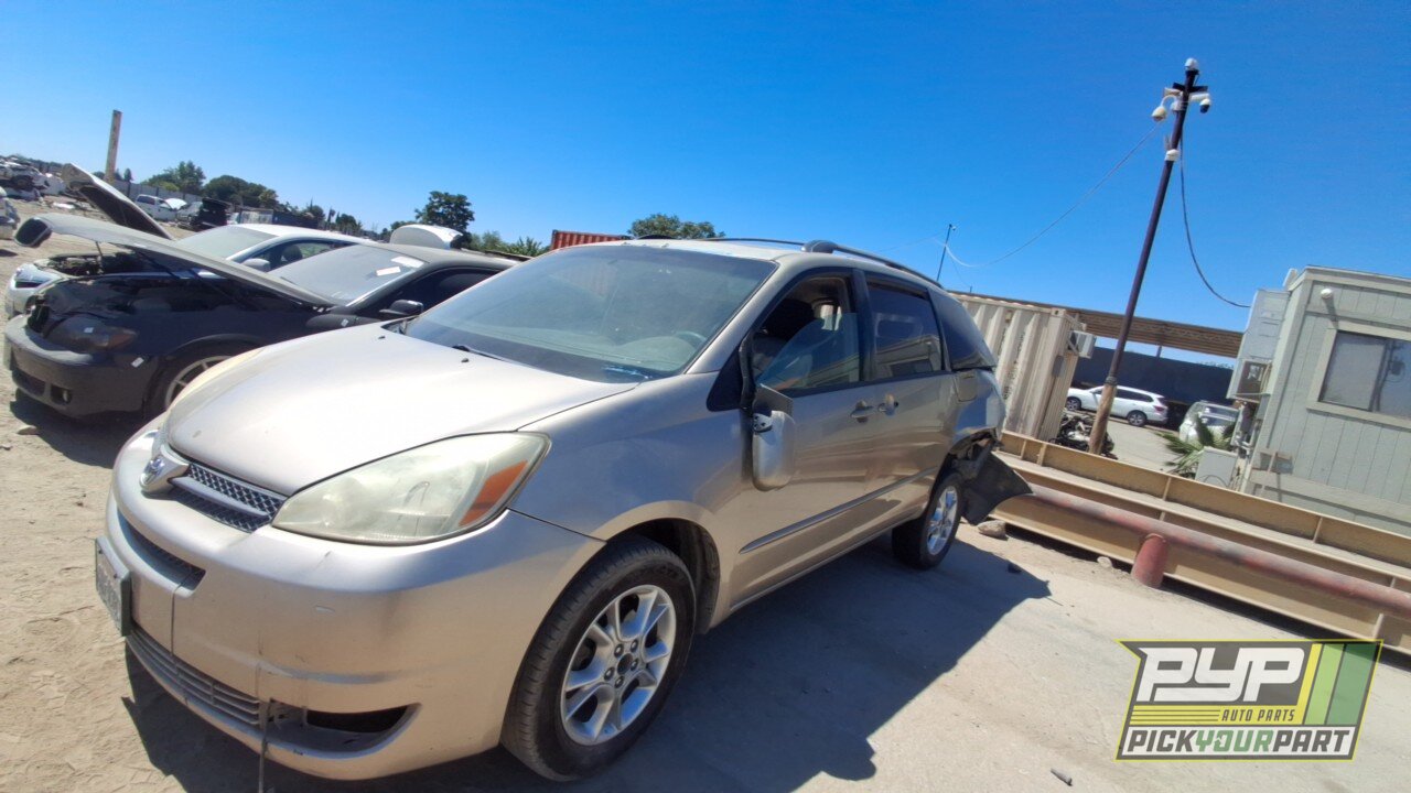 Photo of 2005 Toyota Sienna