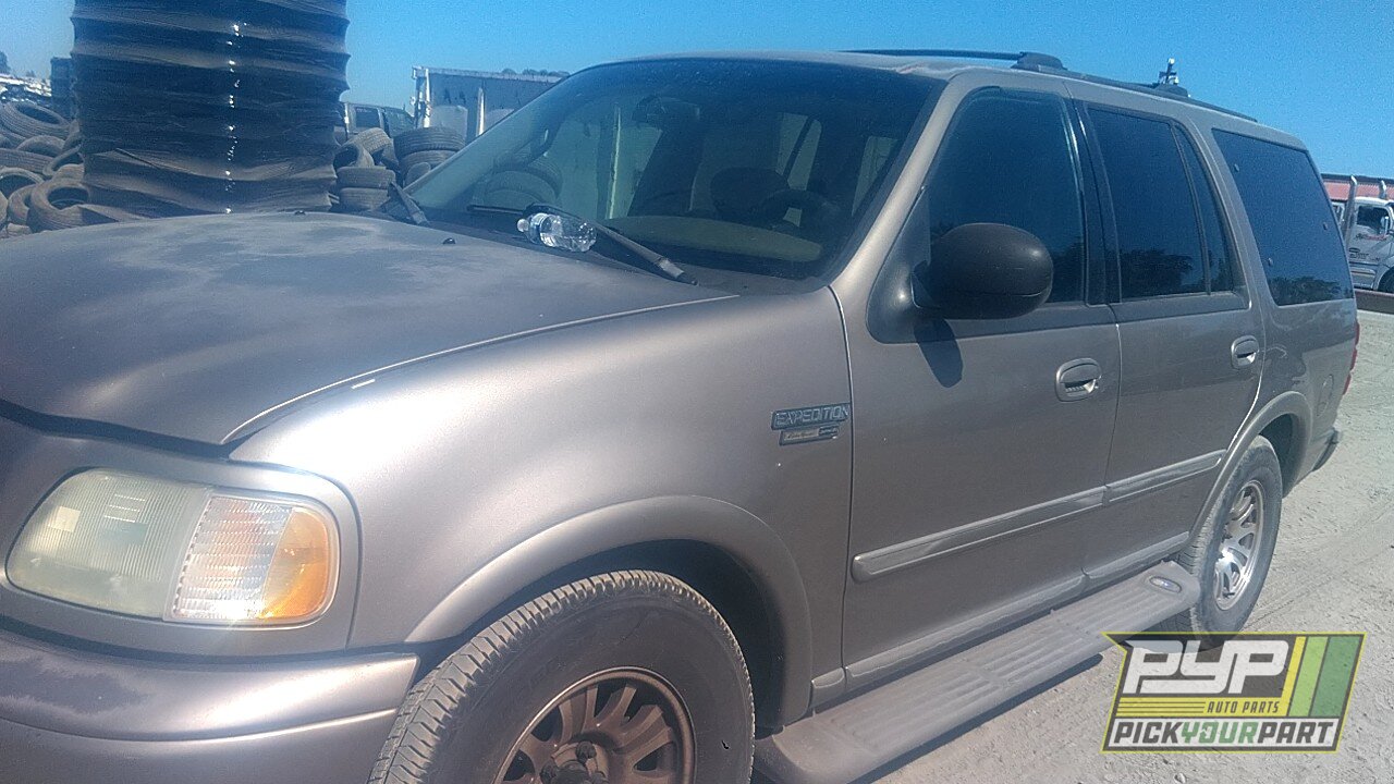 Photo of 2002 Ford Expedition