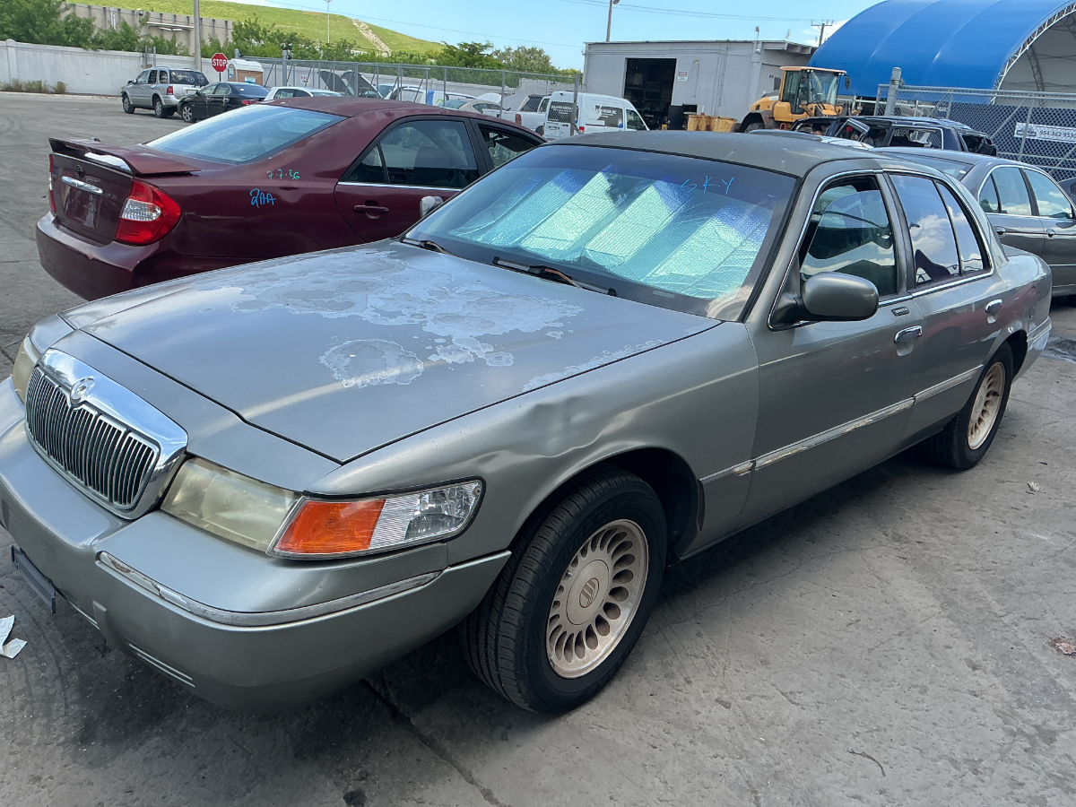Photo of 2001 Mercury Grand Marquis