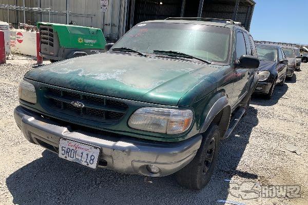 Photo of 1999 Ford Explorer